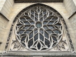 Église Saint-Germain-l’Auxerrois - restauration complète du massif occidental, création de vitraux et restauration des peintures murales et des sculptures
