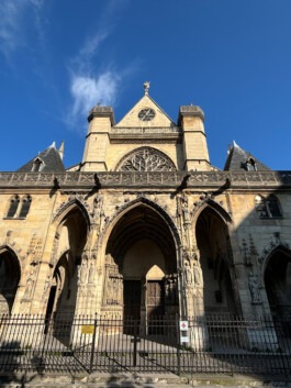 Église Saint-Germain-l’Auxerrois - restauration complète du massif occidental, création de vitraux et restauration des peintures murales et des sculptures 